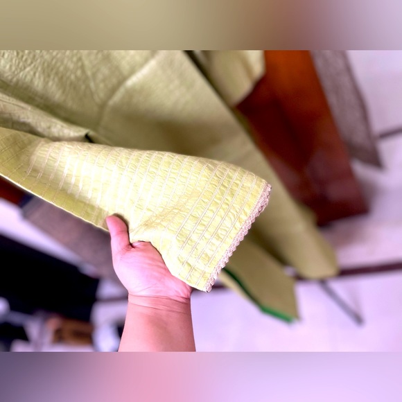 Brand New!TruBrowns Pure Silk  English Green Kurta;Beautiful Parrot Green Lining - Picture 12 of 13